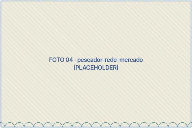 Mãos de pescador com rede no Mercado de Peixe de Anchieta (foto provisória)